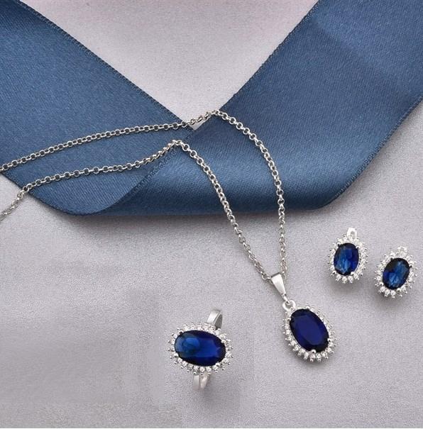 Сет със сапфири и диаманти 7.99 карата